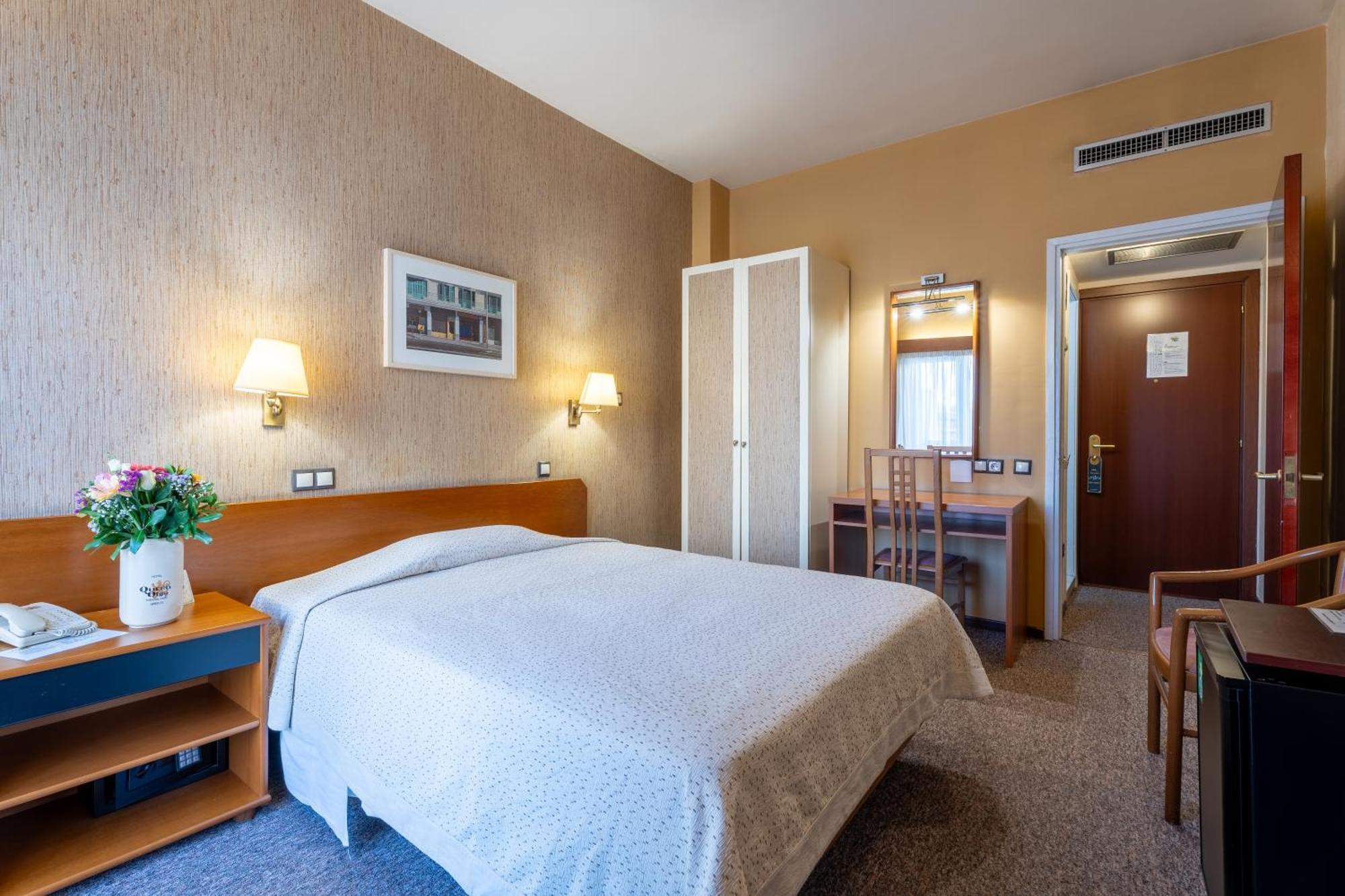 Queen Olga Hotel Thessaloníki Luaran gambar